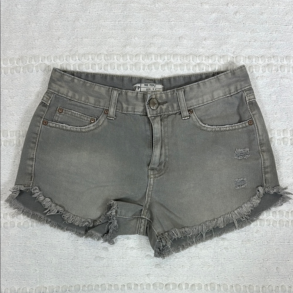 Free People Grey Cotton Distressed Shorts Size 25‎